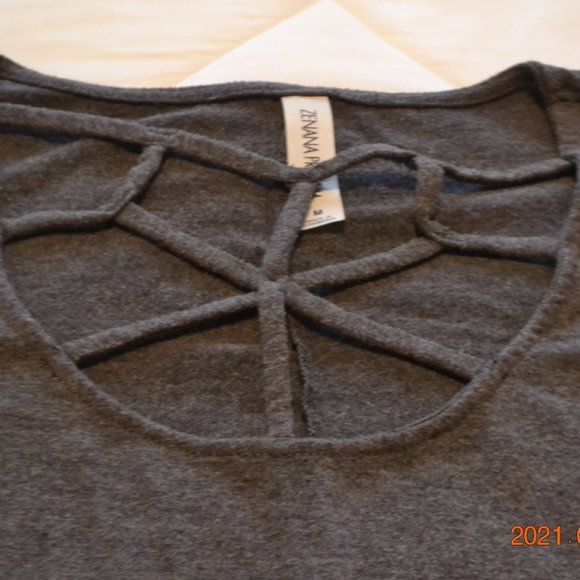 Zenana Top - Picture 3 of 5